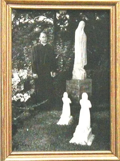 Fr Lauro